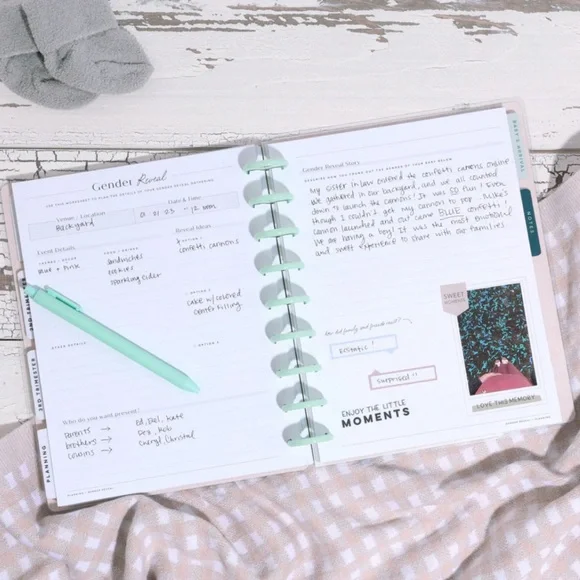 NWT- Happy Planner Undated Pregnancy Planner - Picture 6 of 9